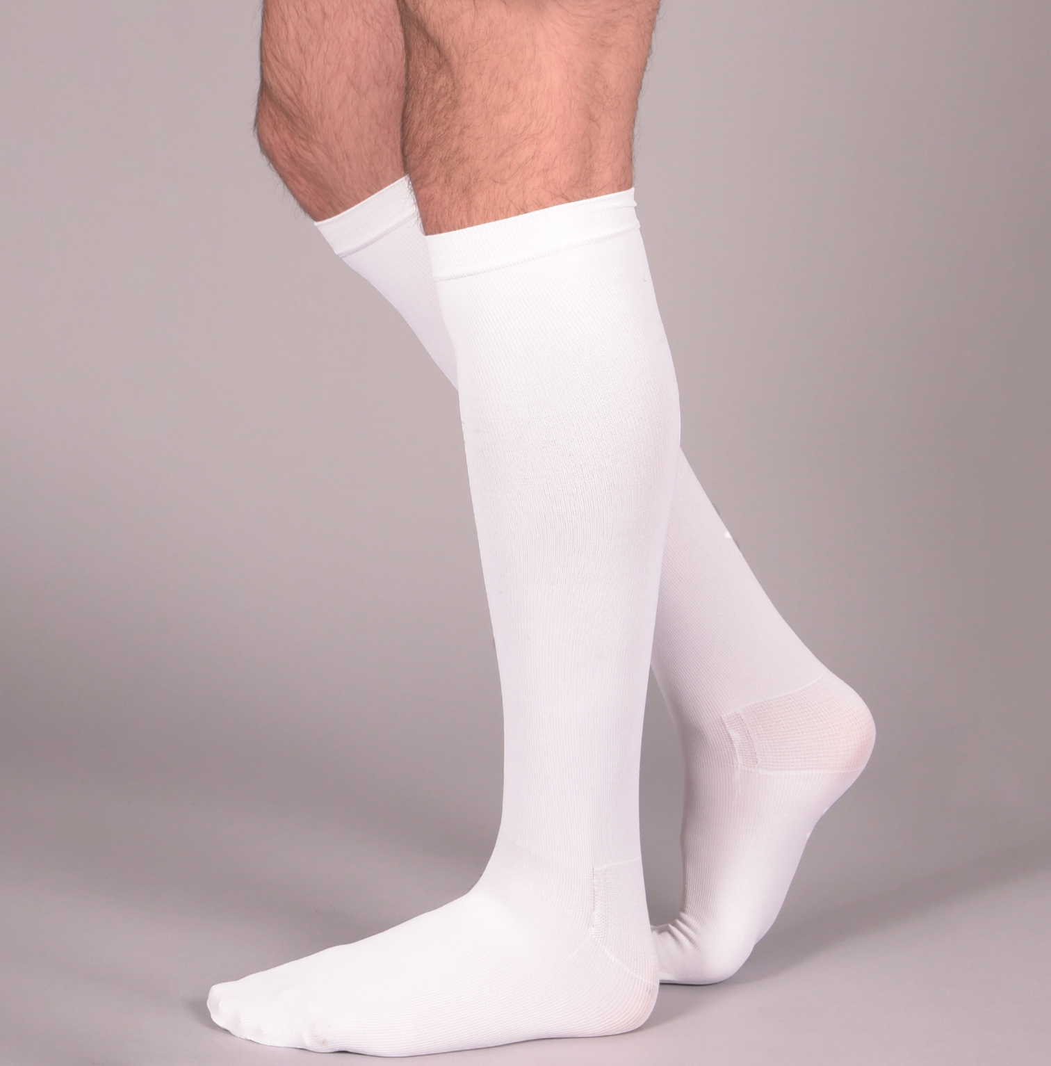 Skineez Hydrating Compression Socks 20-30 mmHg (FIRM)
